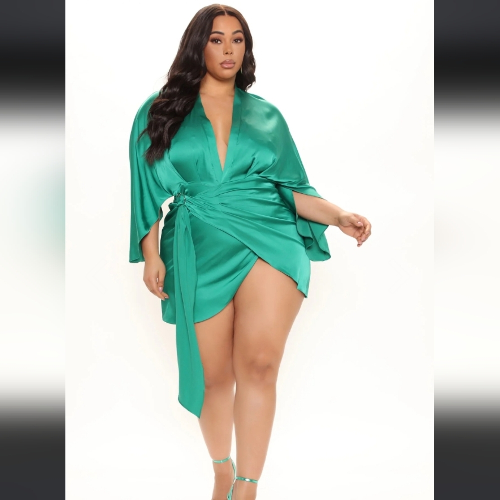 FASHION NOVA MINI DRESS